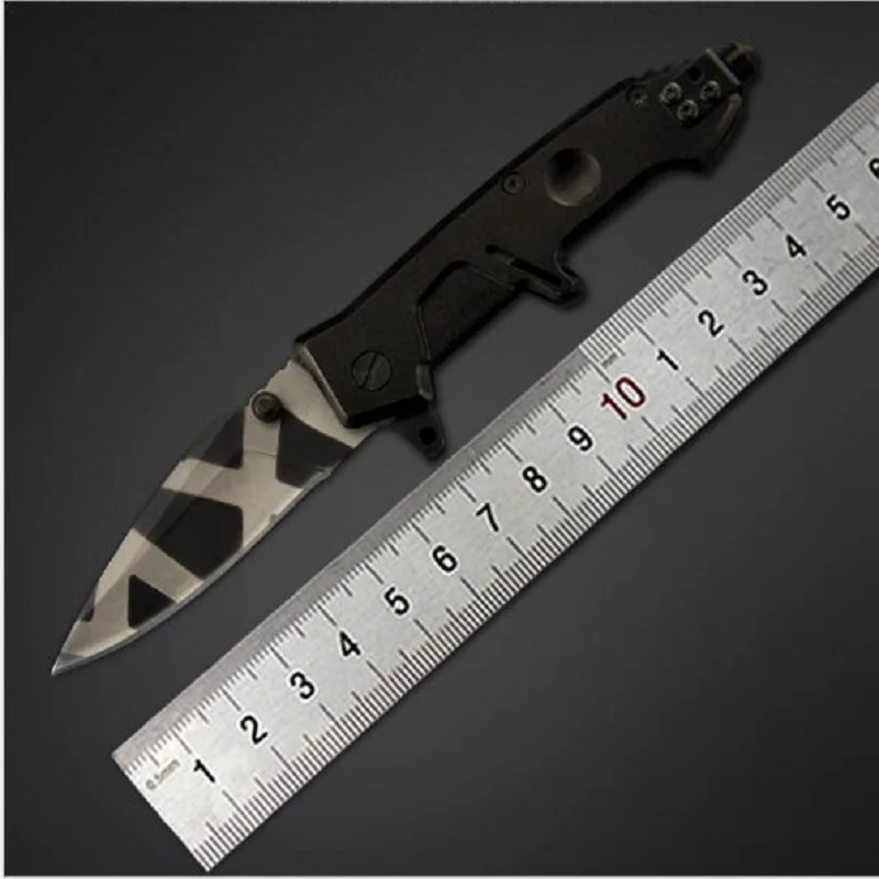 

Direct D29 camouflage outdoor folding knife Wild survival knife Self-defense folding knife