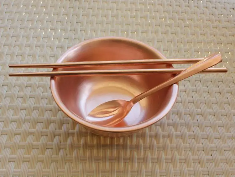 Набор из чистой меди 12 см миска ложка Chopstickes посуда Предотвращение витилиго фиолетовый