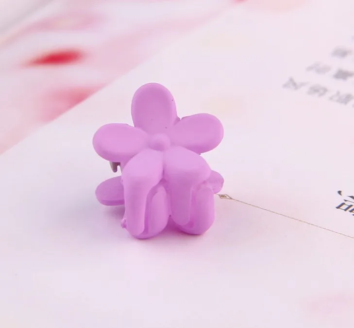 inSowni 10 Pack Plastic Flower Small Mini Hair Claw Clips Barrettes Accessories Hairgrips for Baby Girls Toddlers Kids Children - Цвет: Light Purple