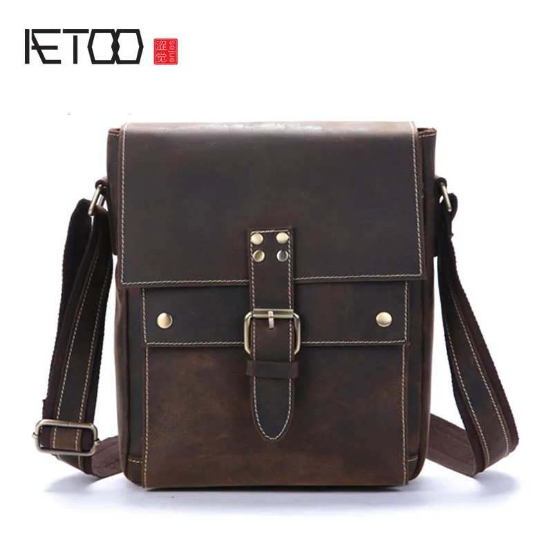 

AETOO The first layer of leather shoulder bag diagonal package sand skin men's leather bag