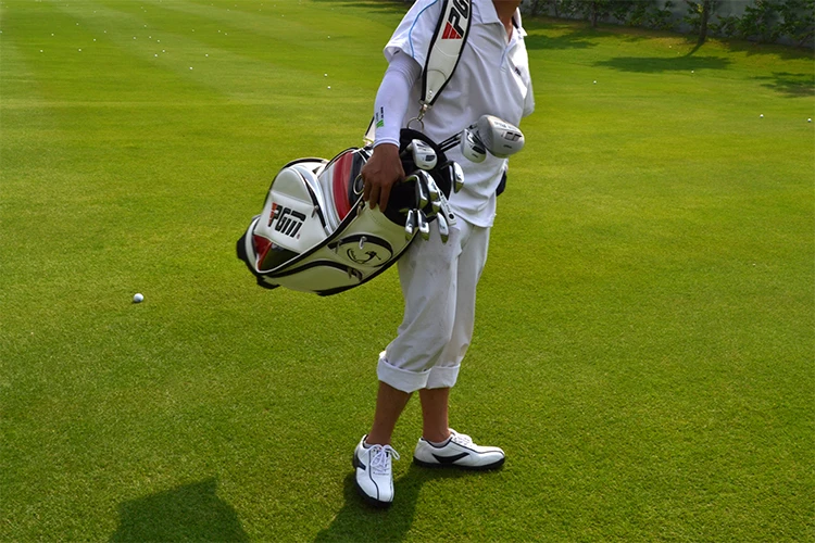 Sapato de golfe