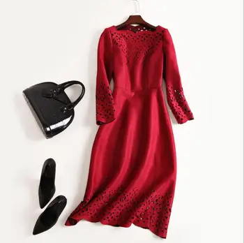 

European and American women's wear 2019 The new winter fashion Faux suede Hollow out Three-quarter sleeve dress