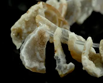 

Rough Chalcedony Agate Druzy Gemstone White Rough Slice 30x25-20x10mm Loose Beads 15.5" Full Strand (90190636-B48)