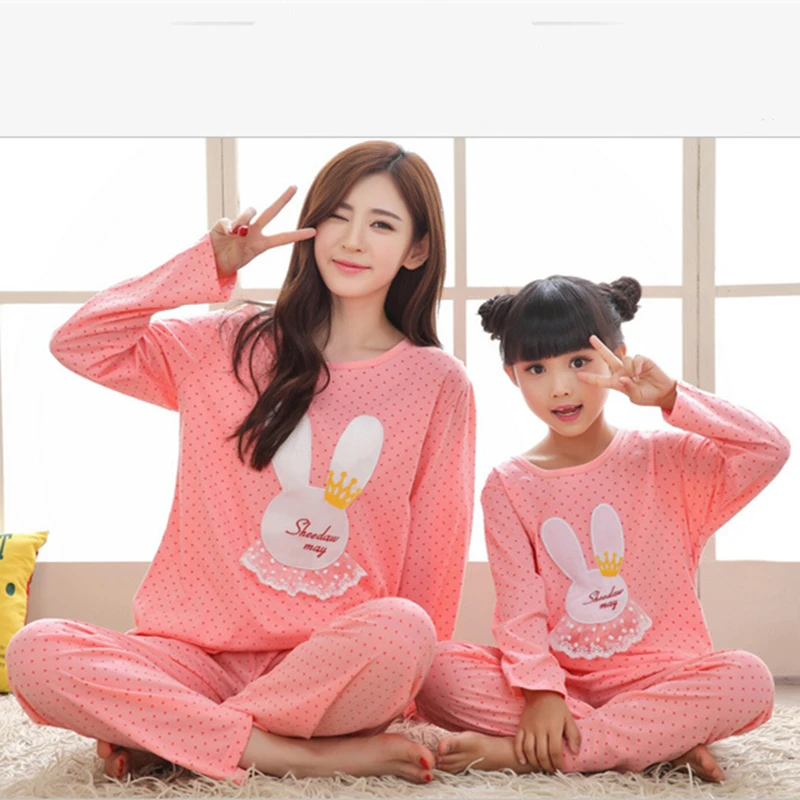 Одинаковая Рождественская одежда для мамы и дочки, пижамы, комплект одежды с длинными рукавами, детские пижамы, одежда для сна