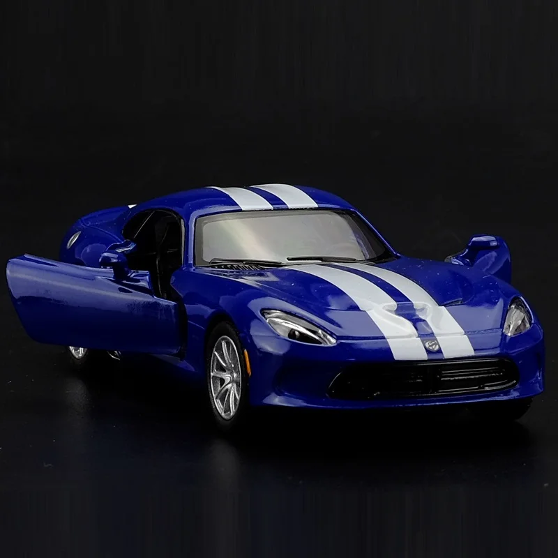 Высокая имитация изысканных литых и игрушечных автомобилей: KiNSMART автомобильный Стайлинг Dodge 2013 SRT Viper GTS Supercar 1:36 литая модель из сплава - Цвет: Синий