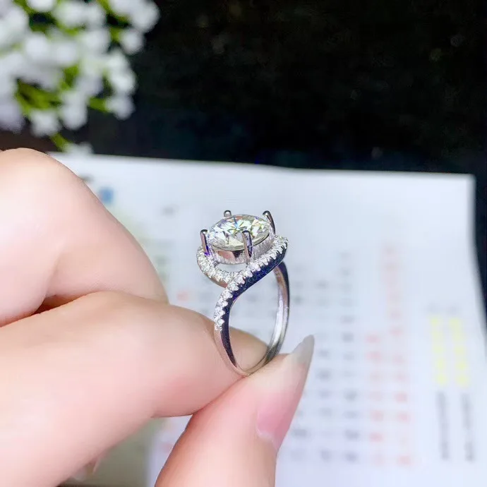 Самые популярные с драгоценными камнями в этом году классический стиль, простой стиль, различные размеры moissanite, 925 серебряное женское кольцо