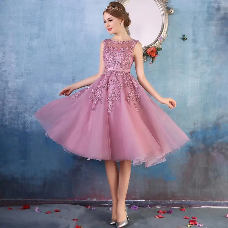 

Elegant Satin Long Bridesmaid Dresses Women A-Line Appliques Lace Formal Gowns Party Dresses 2019 with Sleeve