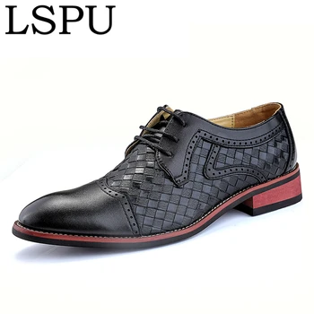 

Luxury Brand Elegant Designer Man Dress Shoes Lace Up Breathable Pointed Toe Leather Shoes Fashion Men Brogue Shoes Size 38-44