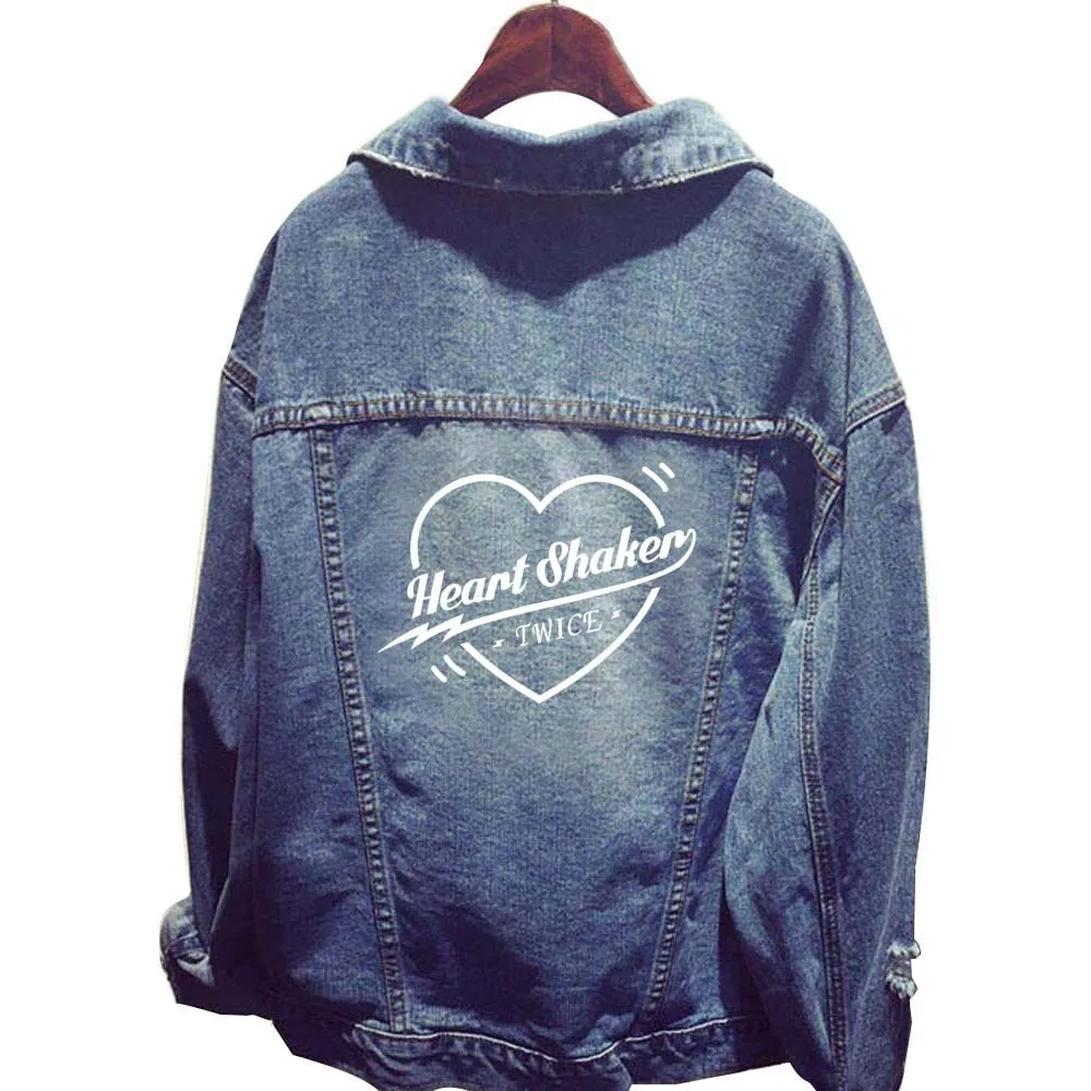 

Dwayne TWICE peripheral HEART SHAKER song denim hole jeans autumn short coat fashion jeans
