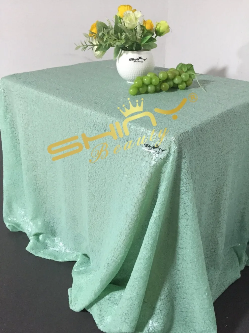 mint green sequin tablecloth (21)