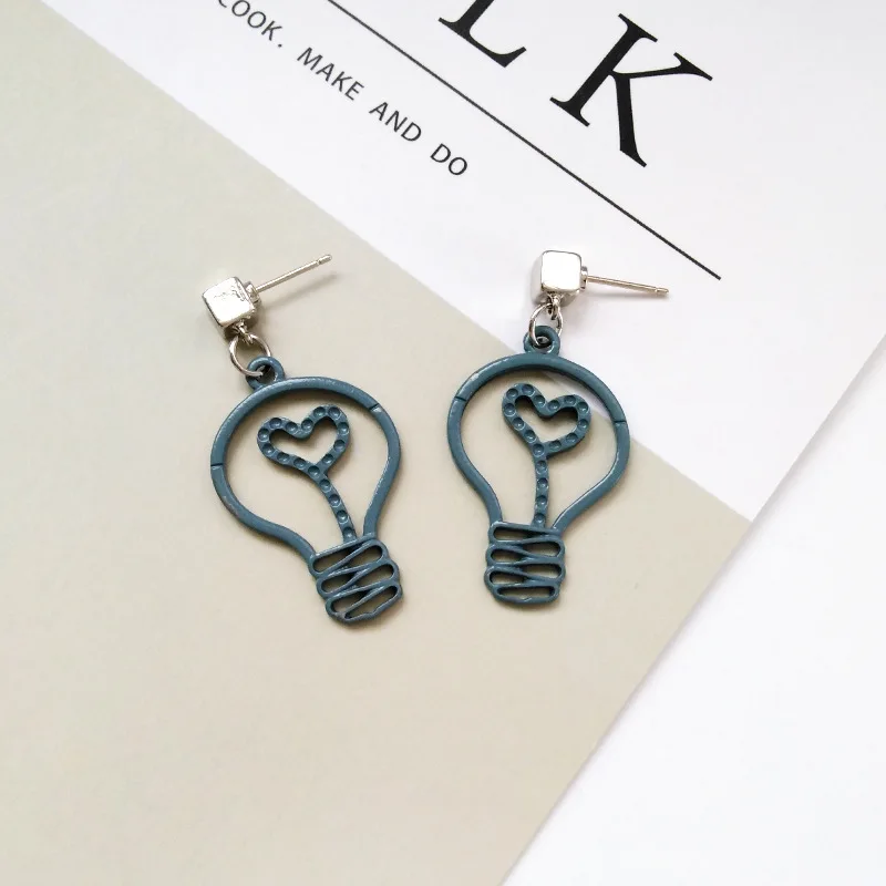 

Kawaii Funny Women Light Bulb Clips on Earrings Without Piercing Ears Hole Hollowed out Bud Sprout Plant Clip Earring No Pierced