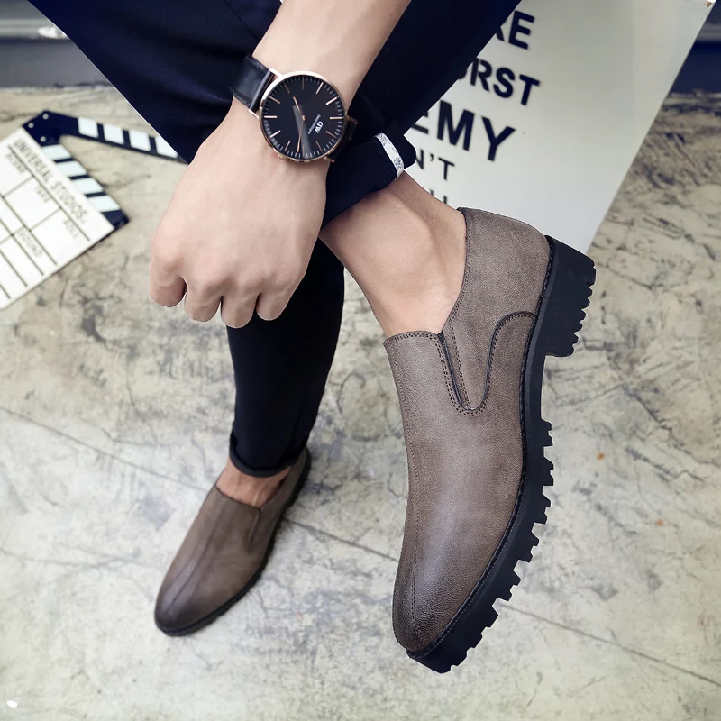 

CNFIIA Male Loafers Moccasins Slip-On Loafers Men Fashion Leather Shoes Gray Black High Quality Shoes Mens Luxury Footwear New