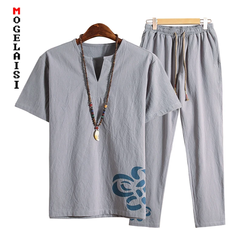 

Set of two pieces 2019 new men's T-shirt short sleeve + trousers casual man tracksuits solid printing sportswear set A037-M005