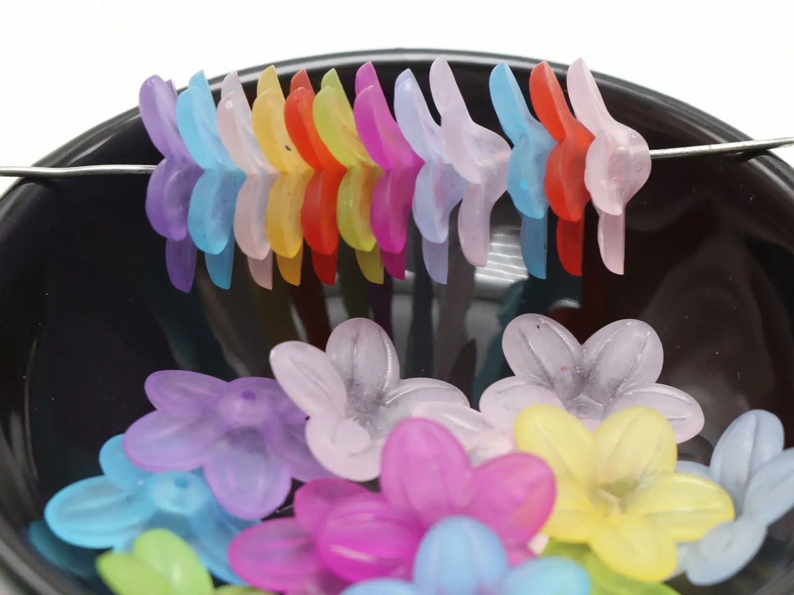 

100 Mixed Color Frost Acrylic Star Flower Bead Cap 21mm Cones With Center Hole