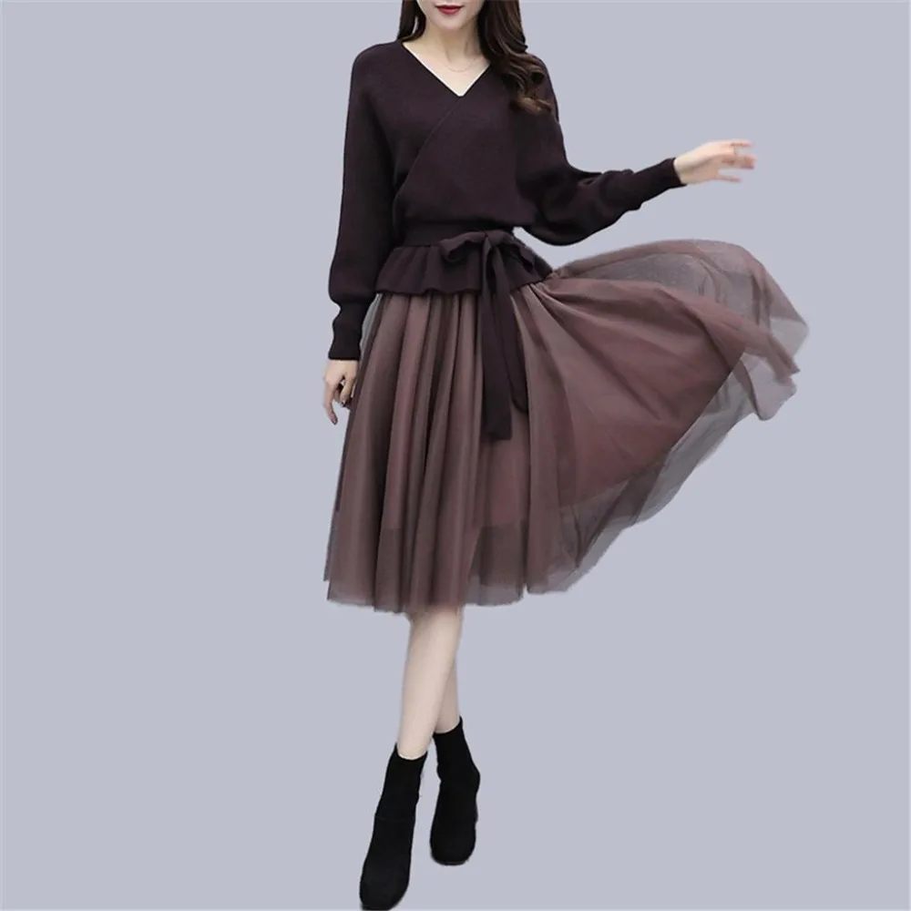 

Women 2019 Spring Autumn V-Neck Lantern Sleeve Knitted Sweater Tops+Mesh Pleated Midi Skirt Two Pieces Sets Plus Size 4XL V729