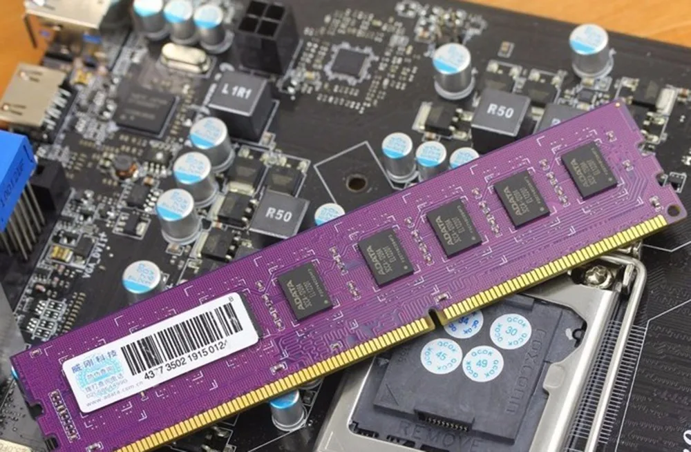 ADATA DDR3-18