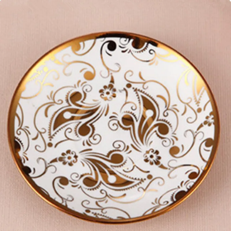 XING KILO Coffee cups Colorful gold ceramic cups Couple models Gold high-grade coffee cups and saucers Tea cups and spoons XING KILO Coffee cups Colorful gold ceramic cups Couple models Gold high-grade coffee cups and saucers Tea cups and spoons