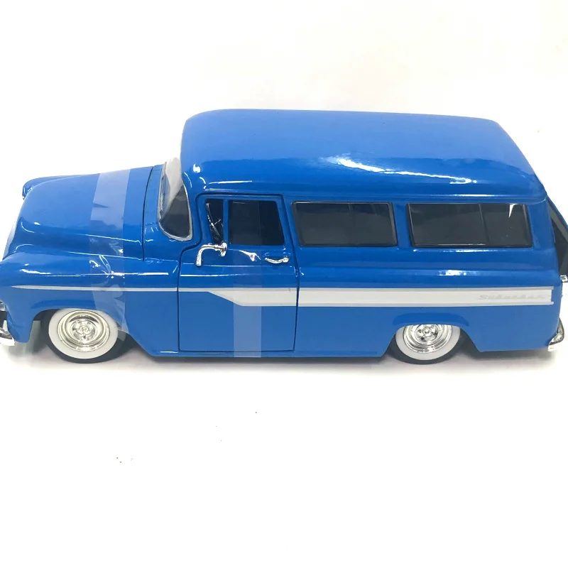 

1957 Vintage Car 1/24 New Special Die-casting Metal Desktop Display Collection Model Toys For Children