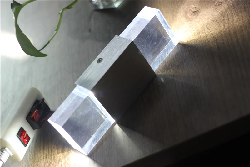wall lamps (4)