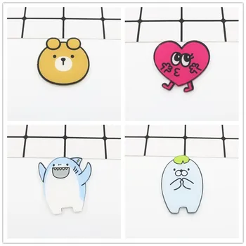 

1 PCS Kawaii Painting Animals Badges for Women Clothing Acrylic Badges Icons on The Backpack Pin Brooch Female Badge