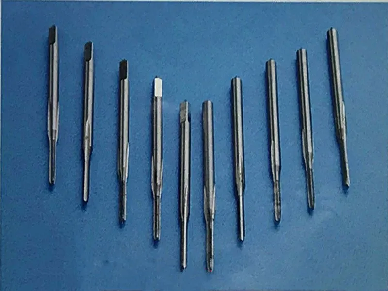

7Pcs HSS Mini Mico Taps Straight Groove M0.4-M1 Screw Thread Tap Set Wrench Tool Kit for Watch Repair Tools for Watchmaker