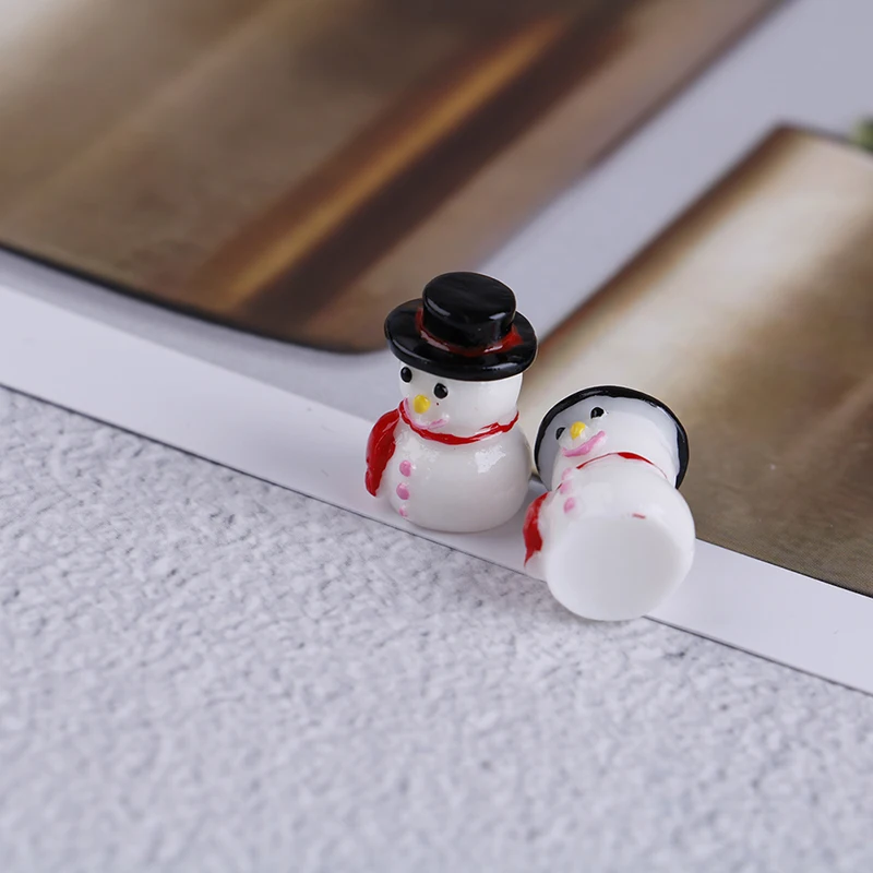 

2Pcs/set Micro Landscape Bonsai Mini Resin Snowman Figurine Craft Ornament Plant Pot Fairy Garden Decor Christmas Gift