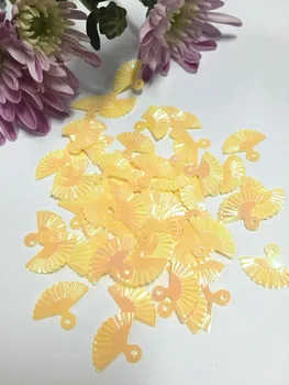 

1000pcs/lot 12*15mm Small Cute Shell Fan Shape Loose Sequins Paillette Sewing Wedding Craft Decoration Scrapbook Yellow AB