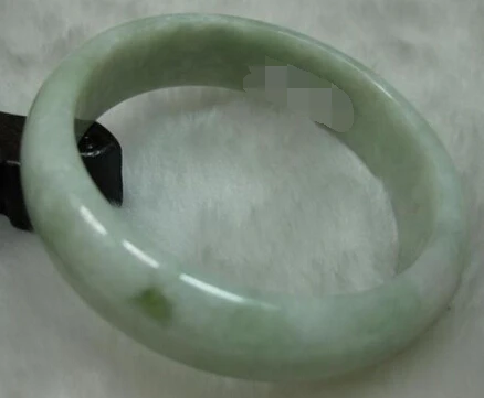 

free shipping 547 BEAUTIFUL LIGHT GREEN JADE JADEITE BRACELET BANGLE