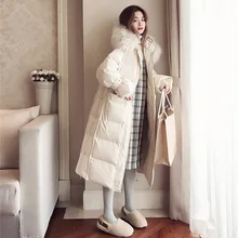 Женская зимняя куртка с воротником из натурального меха енота, пуховик на белом утином пуху, толстый длинный пуховик, Женская парка с капюшоном размера плюс 4XL