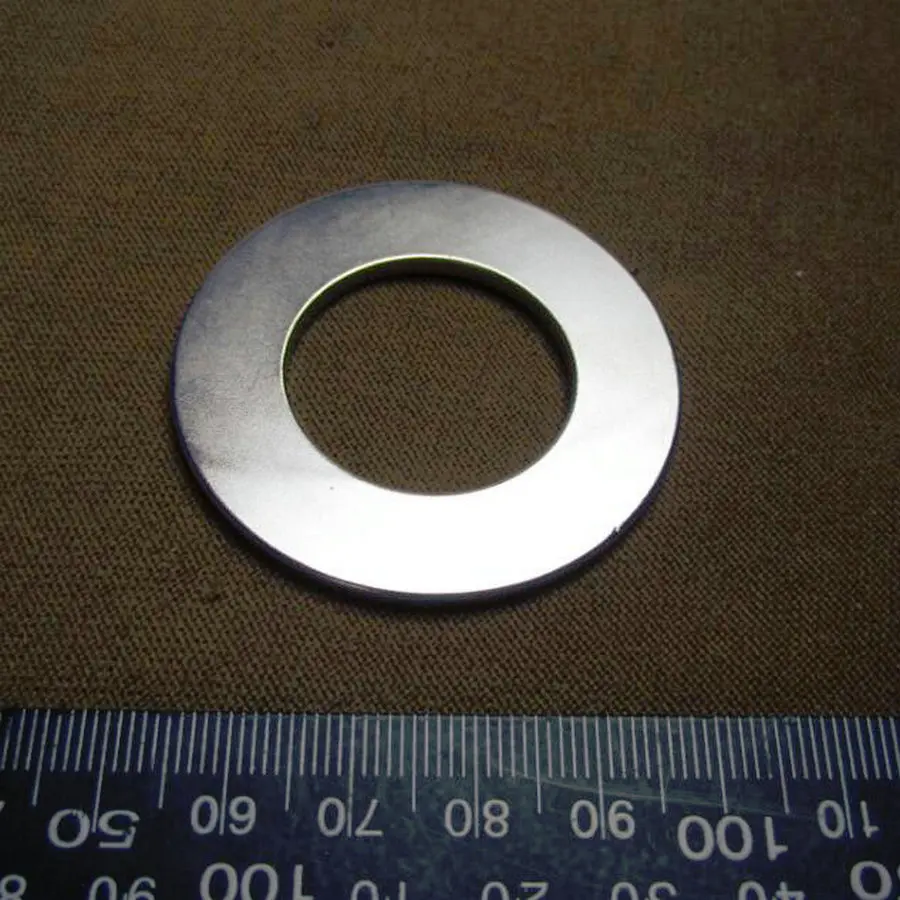 28mm x 5mm Hole 22mm Disc Ring Round Rare Earth Neodymium Magnets N50