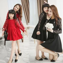 mother daughter dresses New 2017 Family Matching Outfits Long sleeves red Lace dress family matching clothes