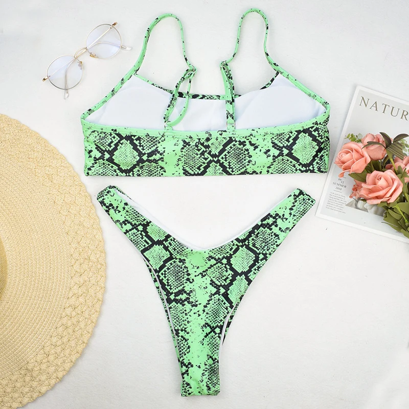 10591751159_1498767799