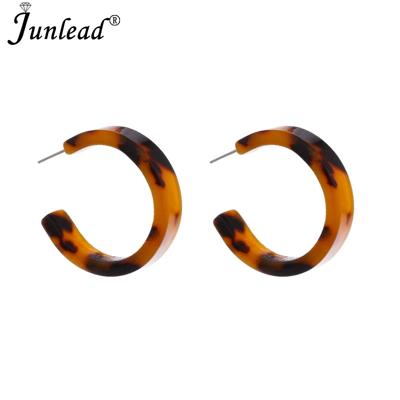 

Junlead Latest Cheap Design Fashion Resin Drop Earring C Shaped Round Statement Earrings for Women Jewelry Wholesale Accessory