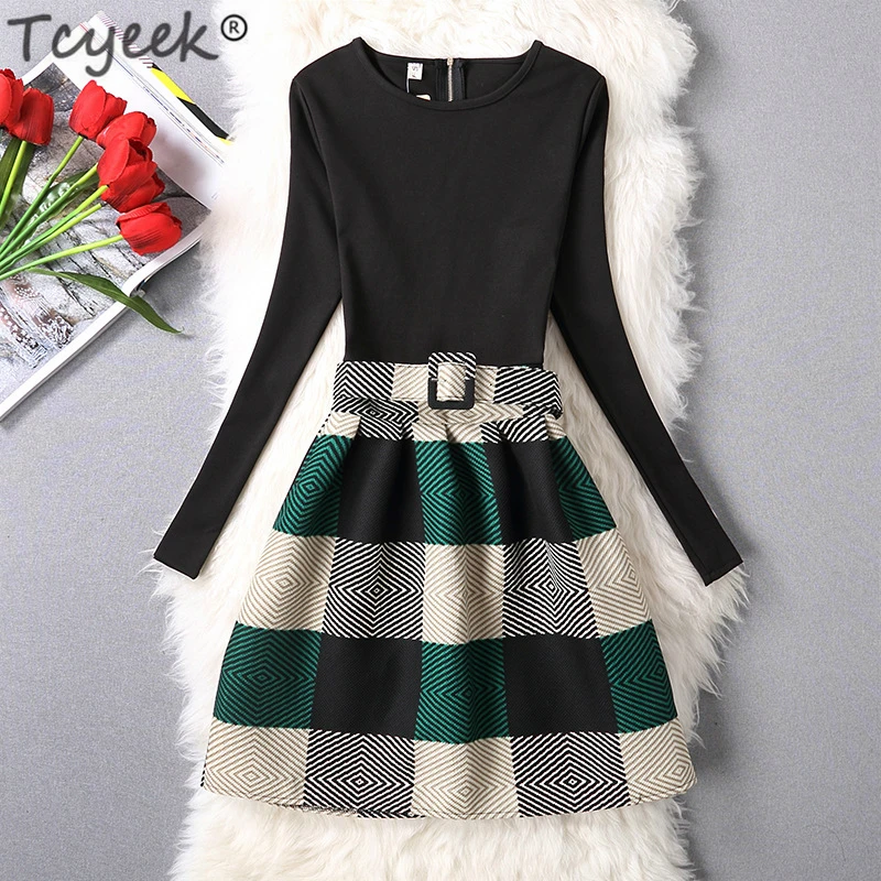 

Tcyeek Mother Daughter Dresses Spring Autumn 2019 Matching Outfits Moms and Girls Clothes Long Sleeve Plaid Family Dress LWL1704