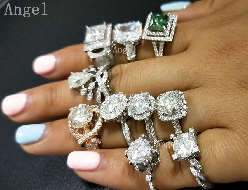 14K Yellow Gold Emerald & Round Moissanite Engagement Mini Band for Women (2pcs Lovely Ring)