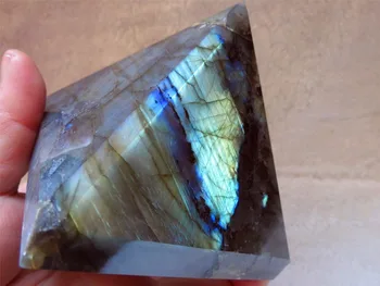 

xd j00880 " natural rainbow labradorite quartz crystal pyramid heal
