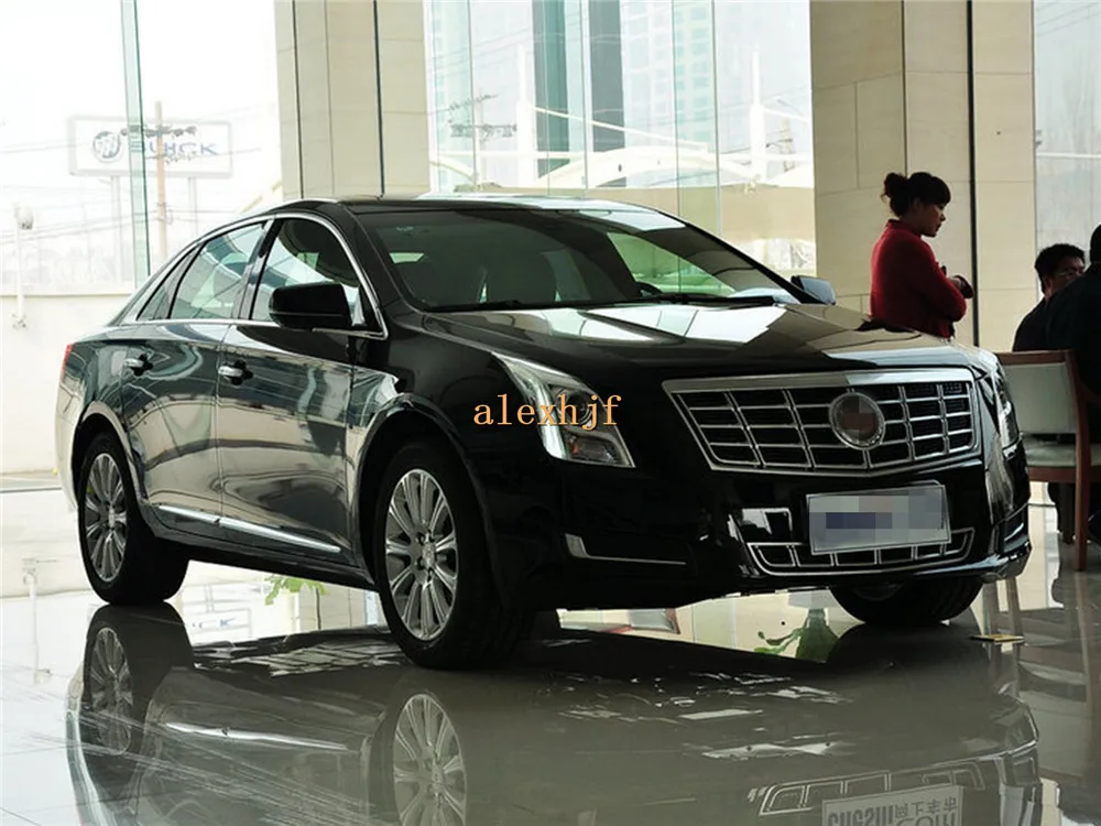 XTS 28