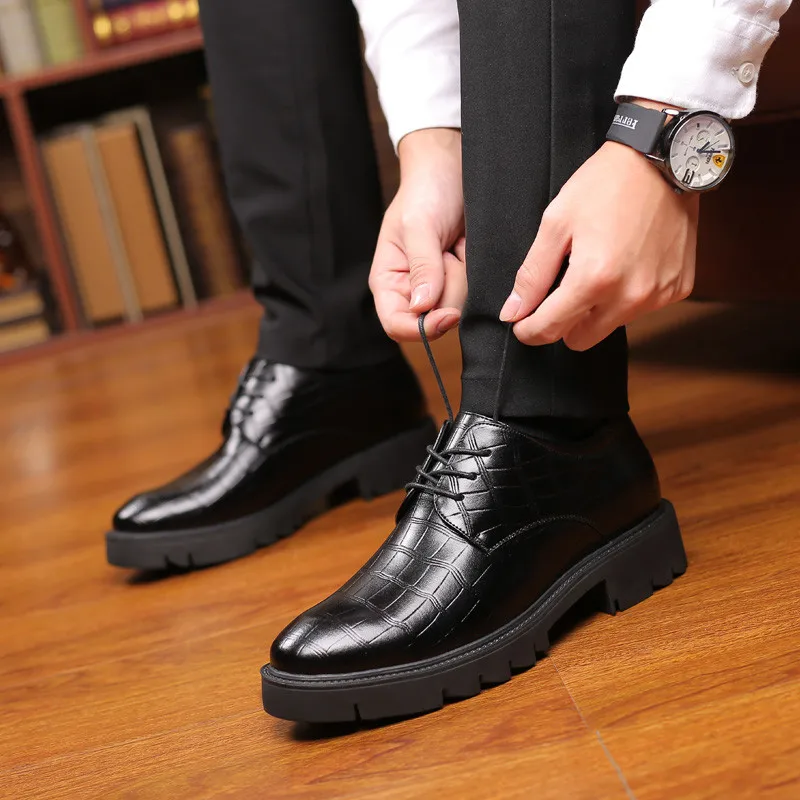 Новая модная толстая подошва Для Мужчин's Бизнес обувь в стиле Дерби получить выше 7 см увеличивающие рост Повседневное Обувь из спилка