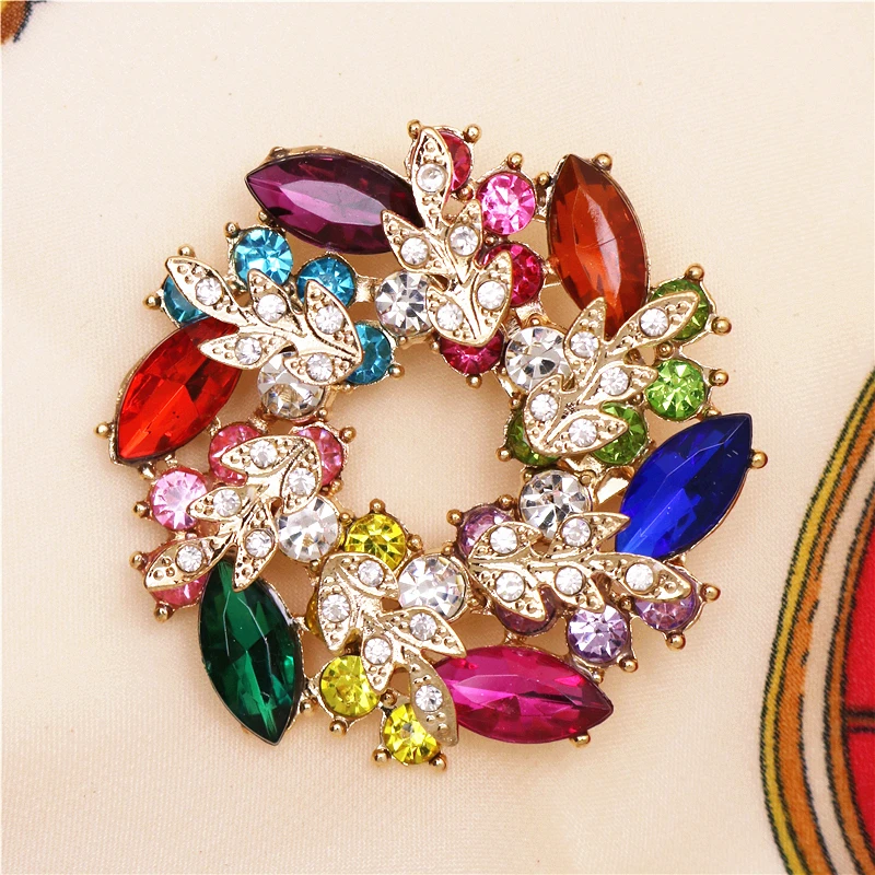 OneckOha Acrylic Stone Flower Brooch Pin Classic Rhinestone Large