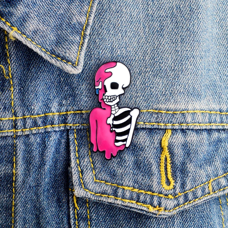 

Humanoid skeleton exaggerated personality enamel brooch punk wind funny style jewelry clothes backpack badge gift