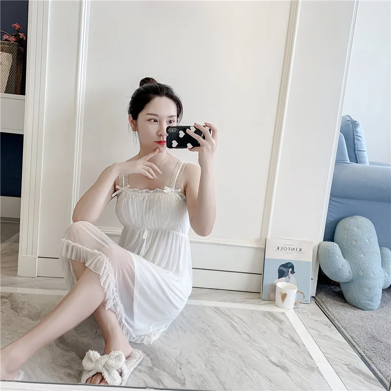 Lovely Retro Women Nightdress Lace Spaghetti Strap Princess Style Nightwear