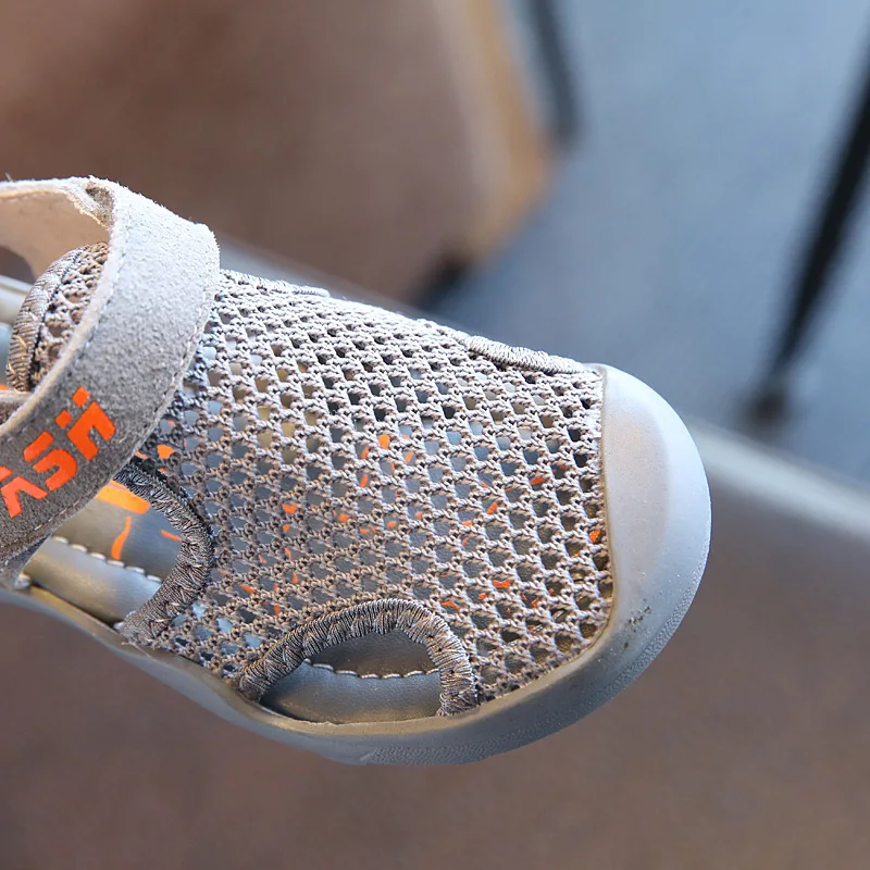 gym shoe sandals