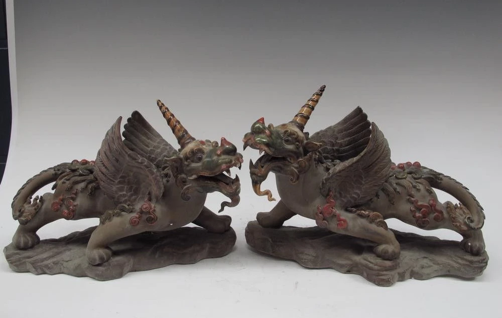 

Pottery WuCai porcelain Evil Fly Beast Foo Dog lion Kylin Brave troops Pair