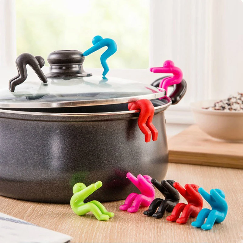 

1PCS Small People Shaped Lid Insert Candy Color Rubber Inserts Useful Convenient Cookware Kitchen Cooking Tools