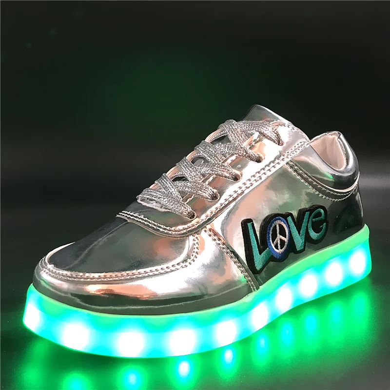 7ipupas 30-44 новая светящаяся обувь Тренд вышитые наклейки зарядка через USB обувь для мальчиков и девочек led обувь Dazzle Цвет светящиеся кроссовки