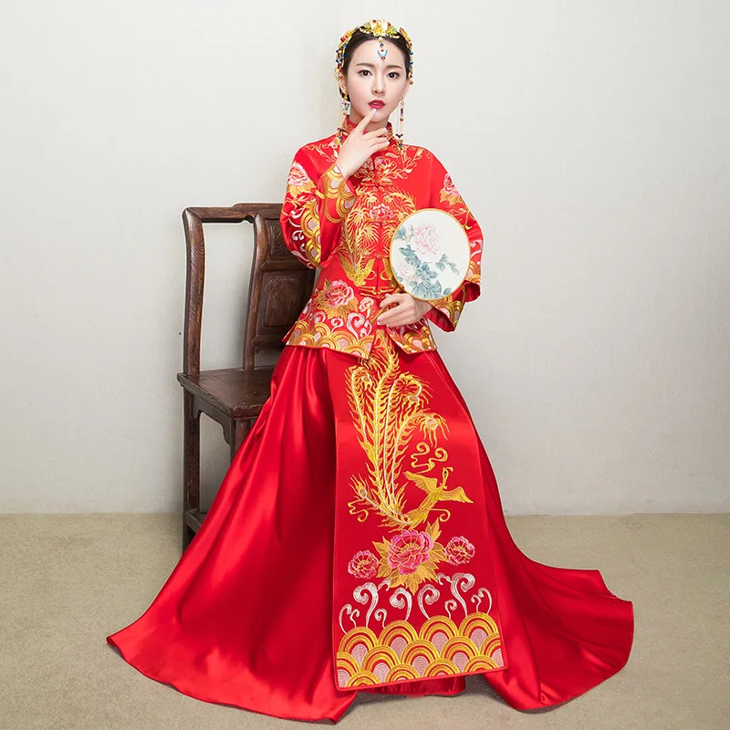 

Traditional Chinese Gown Bride 2017 New Wedding Cheongsam Women Phoenix Embroidery Dress Modern Qipao Red Oriental Dresses