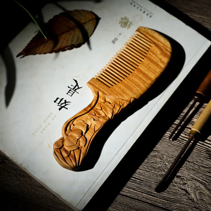 New Green Sandalwood Comb Anti-static Massage Lotus Pattern Carving Handmade Beard And Hair Styling Tools For Men Women
