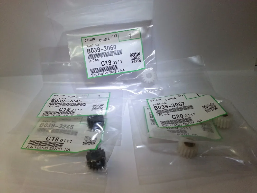

Developer Gear Assy B039-3062 B039-3060 B039-3245 for RICOH 1015 1018 2510 2027 3030 2015 2018 MP2000