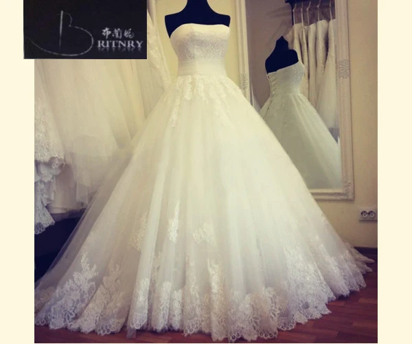 Charming Strapless Applique Lace Vintage Bridal Wedding Dress 2018 Princess Wedding Dresses