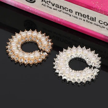 

Engood 2018New 60Pcs 30mm Pearl "C" Rhinestone Buttons for Wedding Decoration and DIY phone case accessories ZJ149